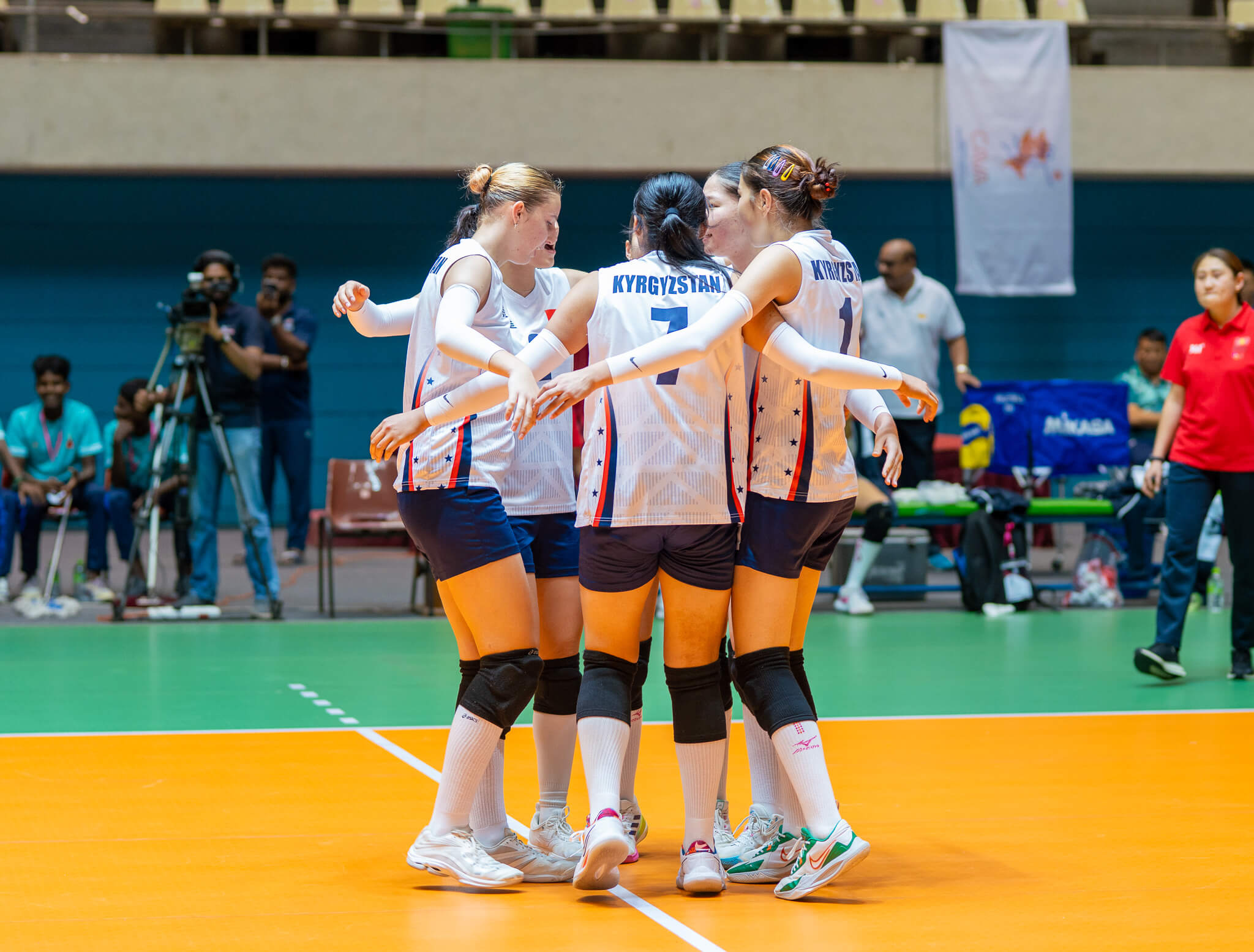 Kyrgyzstan VS Maldives Photo 18