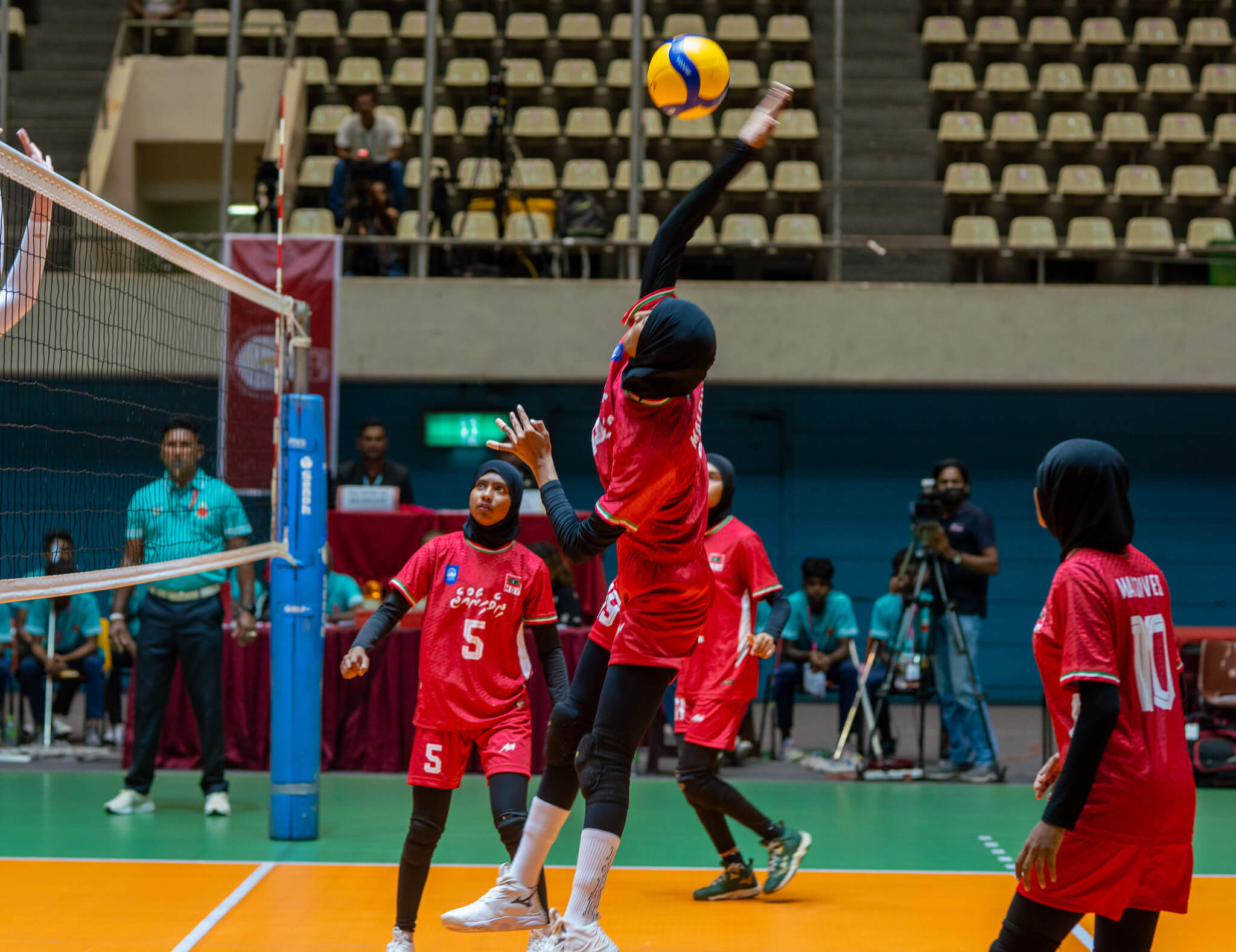 Kyrgyzstan VS Maldives Photo 60